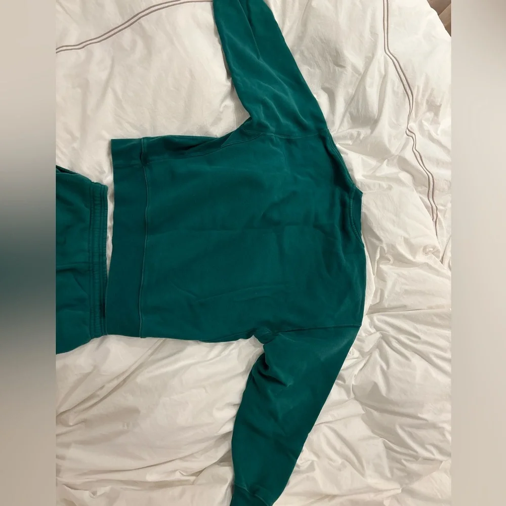 MATCHING SET - TNA Sweatfleece Boyfriend Sweatpants & Crewneck in Dark Green - Picture 5 of 5